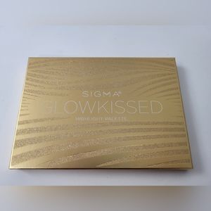 Sigma Glowkissed Highlighter Palette